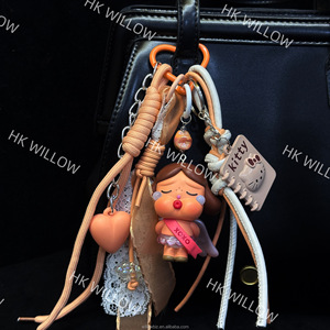 Chaîne de porte-clés et de sacs tendance personnalisable DIY pour la personnalisation de vos accessoires - Product Image 6