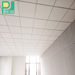 Plinthe d'angle en PVC pour plaques <span class=keywords><strong>de</strong></span> plâtre, accessoires <span class=keywords><strong>de</strong></span> Guangzhou, papier isolant pour salles <span class=keywords><strong>de</strong></span> bain et bureaux, installations <span class=keywords><strong>de</strong></span> plaques 2x2 - Product Image 2