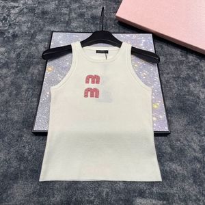 Top <span class=keywords><strong>Canotta</strong></span> <span class=keywords><strong>Donna</strong></span> a Costine Senza Maniche con Ricamo Lettere in Strass, Ideale per Vacanze Estive Casual - Articolo Caldo del Momento - Product Image 4