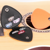 Porte-médiators de guitare en cuir PU, étui pour médiators de guitare en forme de triangle avec bouton-pression, pochette de rangement pour médiators de guitare