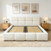 Lit rembourré en sherpa de style minimaliste nordique, confortable et crémeux, avec espace de rangement, adapté aux appartements, polyvalent