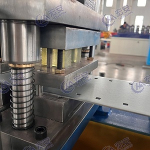 เครื่องขึ้นรูปโอเมก้ามุมฉาก HANAU รุ่น Multi-Spec พร้อมระบบควบคุม PLC ทำงานอัตโนมัติ กำลังไฟ 1300 วัตต์ แรงดันไฟฟ้า 380 โวลต์ - Product Image 4