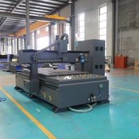 Routeur CNC ATC 1325 avec système Syntec, machine de travail du bois, moteur à engrenages, pompe à vide pour la découpe et la gravure de meubles, portes d'armoires et nesting