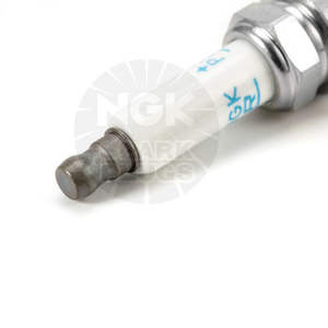 オリジナル純正NGKレーザープラチナスパークプラグ5758PZFR6RのみAudi A1 1.5T / VW Golf 1.2T VW POLOCBZBの検証済みサプライヤー - Product Image 5