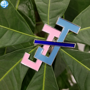 Spilla in lega JJ Round Hollow di <span class=keywords><strong>Jack</strong></span> and <span class=keywords><strong>Jill</strong></span> of America con perla bianca e cristalli rosa e blu, distintivo della confraternita greca 1938 JJOA - Product Image 4