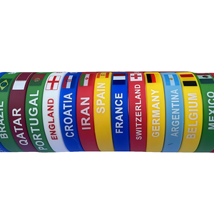 Silicone quyến rũ Vòng đeo tay cao su có thể điều chỉnh dây đeo cổ tay cờ Logo Quà tặng khuyến mãi Tên nước in ấn ban nhạc - Product Image 2