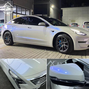 <span class=keywords><strong>Pellicola</strong></span> Adesiva per Auto in PVC Lucido 152x18 PET, Cambia da Bianco a Blu, Anti-Pioggia - Product Image 3