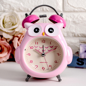 Reloj de Escritorio con Diseño de Búho, Luz Nocturna de Color Cálido, Reloj Despertador con Campana, Decoración para Escritorio, Mesita de Noche, Oficina, Descanso, Dormitorio - Product Image 2