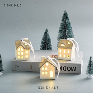 <span class=keywords><strong>Village</strong></span> en céramique dorée avec toit en porcelaine et LED, idéal pour <span class=keywords><strong>la</strong></span> décoration de fêtes de Noël - Product Image 5