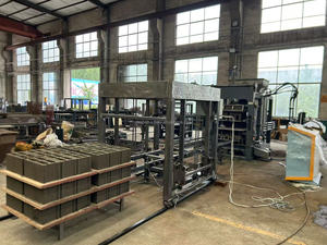 YaoDa Hydraulische Automatische QT 6-15 Ziegelherstellungsmaschine mit PLC-Motor und Getriebe für Zement-Verbundsteine, 380V/220V, Hohe Produktivität - Product Image 6