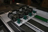 Machine de gravure CNC 4 axes robuste de style tendance avec moteur et engrenage pour le travail du bois et l'aluminium, tour rotatif 1300x2500x200mm