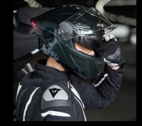 Casque de moto modulaire intégral à visière rabattable en ABS avec feux arrière LED caméléon homologués DOT pour une conduite sécurisée
