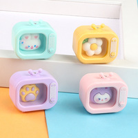 Mini porte-clés lumineux en forme de téléviseur, avec son, petit cadeau, porte-clés dessin animé, pendentif pour sac d'école