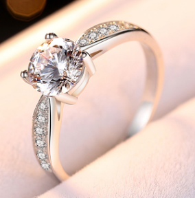 ring + moissanite(D)