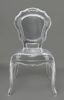 Chaise transparente en cristal