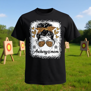 Camiseta Archery Mom con diseño de estampado de leopardo negro, estilo deportivo para mujer - Product Image 3