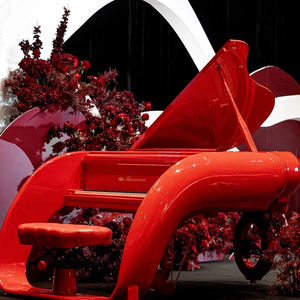 Piano de voiture pour mobilier d'hôtel, piano à queue Pegasus Concert - Product Image 1