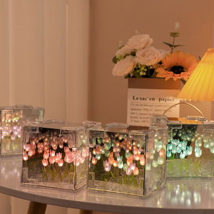 Lámpara <span class=keywords><strong>de</strong></span> tulipanes infinitos <span class=keywords><strong>de</strong></span> cubo creativo al por mayor, ramo <span class=keywords><strong>de</strong></span> tulipanes hecho a mano, espejo <span class=keywords><strong>de</strong></span> flores, luz <span class=keywords><strong>de</strong></span> noche Led <span class=keywords><strong>para</strong></span> niña - Product Image 5