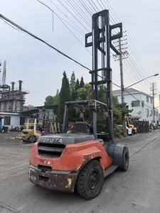 Moteur diesel d'occasion pour chariot élévateur 8 tonnes, longueur fourche 1220 mm, largeur fourche 125 mm - Product Image 3