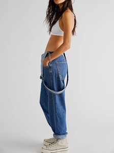 Trendy Streetwear Women's Denim Bib Overalls Wholesale Classic High Waisted Jeans Jumpsuit 90s Retro <strong>Baggy</strong> Denim <strong>Dungarees</strong> - Product Image 5