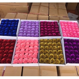 Vendita all'Ingrosso di Rose di Cristallo Incantevoli Oro Rosa e Blu 520 Rose Luminose per San Valentino e Qixi - Product Image 1