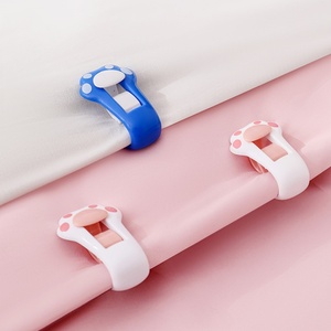 Factory Household Comforter <b>Bed</b> Sheet Clamp <b>Bed</b> Duvet Clamp Fasteners Mattress Holder Magnetic Lock Quilt Clamp - Product Image 6