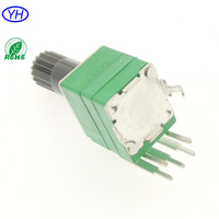 Échantillons gratuits bonne qualité linéaire 10k 50k 100k film de carbone 5 broches 9mm arbre en plastique potentiomètre rotatif vertical avec interrupteur