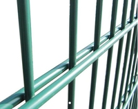 Clôture à double fil de 2,0 m de haut 686 avec revêtement en PVC pour résistance à la corrosion
