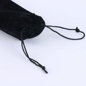 Pochette en velours noir 10x30cm avec cordon de serrage, sac cadeau en paille, petite pochette à bijoux, impression personnalisable - Product Image 2