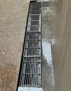 Grille de drainage en acier galvanisé pour fossés, usage industriel ou commercial, <span class=keywords><strong>plaque</strong></span> de couverture de tranchée robuste, drain de sol haute résistance - Product Image 3
