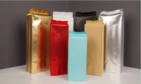 Sachet Doypack personnalisé en PET recyclé imprimé en héliogravure, noir mat, avec fermeture zip, valve et haute résistance pour café