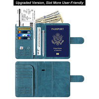 Porta Pasaportes de Cuero PU Personalizado de Fábrica con Ranura para AirTag, Funda Delgada para Pasaporte con Ranura para 2 Tarjetas SIM y Ranura para Bolígrafo