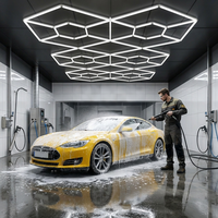 Lumière LED modulaire géométrique en nid d'abeille à intensité variable 6500K pour garage automobile, lavage de voitures, atelier de detailing, salle d'exposition automobile