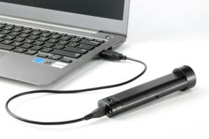 Lampe torche LED portable rechargeable haute performance 920 lumens, étanche IP68, faisceau large, résistante aux chocs (Niveau 4), pour usage industriel - Product Image 2