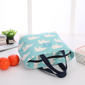 Sac à lunch isotherme portable de style nordique avec imprimé ours, poisson et flamant rose pour pique-nique en plein air - Product Image 4