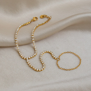 <span class=keywords><strong>Gioielli</strong></span> per Donne di Alta Gamma, Catena da Dito Classica con Strass Bianchi a Forma Geometrica, in Tungsteno Placcato <span class=keywords><strong>Oro</strong></span> 18K Sottovuoto, Versatile - Product Image 1