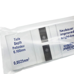 Chambre de comptage des cellules sanguines jetable MARIENFELD pour usage en laboratoire et en milieu hospitalier avec ligne lumineuse - Product Image 1