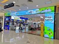 P1.53 Modul Layar LED Penuh Warna Dalam Ruangan Resolusi 208x104 600CD 3840Hz Layar Iklan Refresh