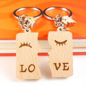 Cadeau de Saint-Valentin pour couple, disque en bois gravé au laser, impression UV simple, porte-clés en bois pour gravure - Product Image 3