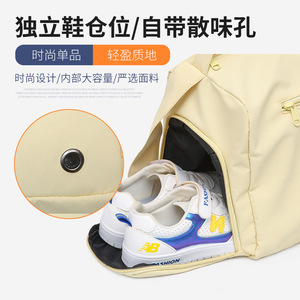 Fashionable Versatile Shoulder Bag Lightweight Large Capacity Water Resistant For Travel And Work - Product Image 3