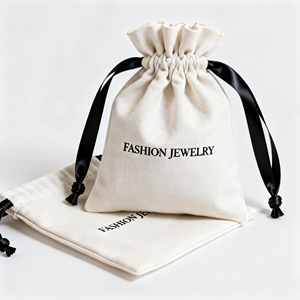 Pochette à bijoux en coton avec logo personnalisé recyclable, petite pochette en toile de coton, sac à cordon pour les soins personnels - Product Image 1