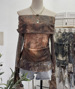 Damen Off-Shoulder Bluse mit Schleifenband, Batik-Print und Netzstoff, Plissiertes Langarm-T-Shirt, Modisch - Product Image 3