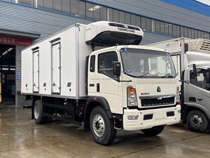 Howo 4x2 <span class=keywords><strong>10</strong></span> <span class=keywords><strong>tonnes</strong></span> <span class=keywords><strong>camion</strong></span> frigorifique de 12 <span class=keywords><strong>tonnes</strong></span> de <span class=keywords><strong>camion</strong></span> de congélateur diesel pour le transport de poisson et de viande - Product Image 2