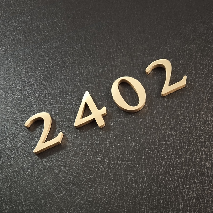 Индивидуальный самоклеящийся металлический латунный номер двери отеля и знак двери квартиры