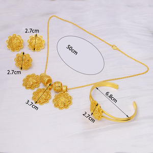 Perhiasan Lapis Emas 24K <span class=keywords><strong>Saudi</strong></span> <span class=keywords><strong>Set</strong></span> Bunga Kalung Anting Cincin Gelang Afrika Pernikahan Pengantin 4pcs <span class=keywords><strong>Set</strong></span> - Product Image 4