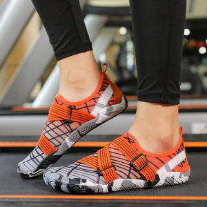 Meilleure vente <span class=keywords><strong>chaussures</strong></span> <span class=keywords><strong>de</strong></span> plage en plein air Couple randonnée <span class=keywords><strong>Wading</strong></span> <span class=keywords><strong>chaussures</strong></span> Stream plongée en apnée intérieur respirant Fitness aérobic <span class=keywords><strong>chaussures</strong></span> - Product Image 5