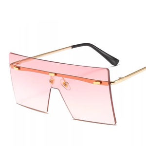 2020 mode Femmes Noir Surdimensionné Lunettes De Soleil Carrées Sans Monture Lunettes Grand Cadre Lunettes de Soleil UV400 - Product Image 5