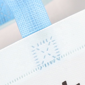 2020 Venta caliente privado personalizado de moda laminado no tejido bolsa de <span class=keywords><strong>compras</strong></span> - Product Image 2