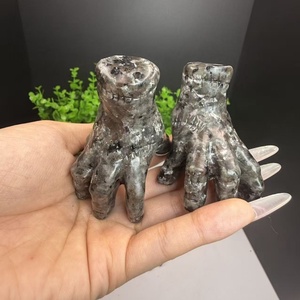 หินธรรมชาติออบซิเดียนควอตซ์ขนาด 6 ซม. รูปมือผี หินบำบัดแกะสลักจากคริสตัล สำหรับวันฮาโลวีน - Product Image 3