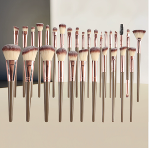 ชุดแปรงแต่งหน้าอเนกประสงค์ 12 ชิ้น รุ่นปี 2025 พร้อมโลโก้สั่งทำ คุณภาพสูง ขนแปรงสังเคราะห์ ด้ามไม้เนื้อนุ่ม สไตล์วีแกน สำหรับใบหน้า - Product Image 6